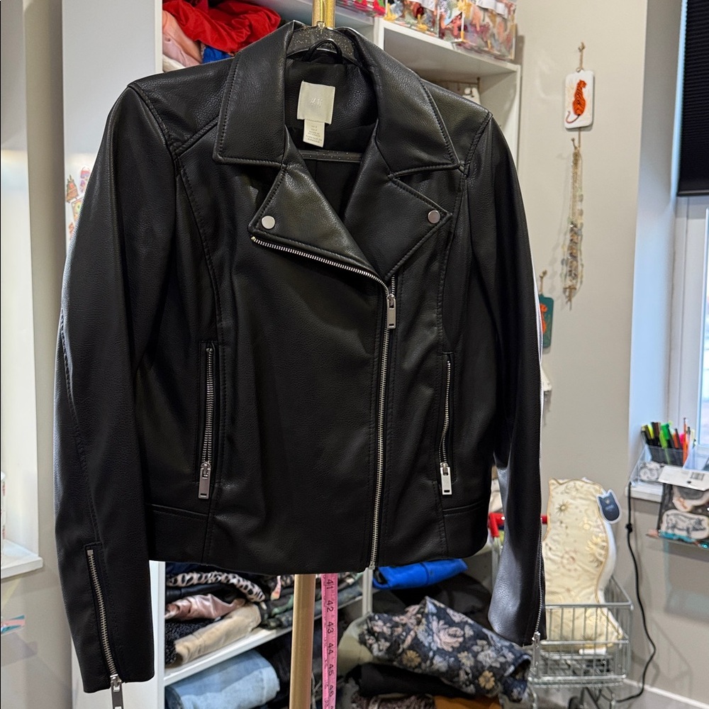 H&M Black Faux Leather Zipper Jacket Pockets Small - Picture 2 of 2